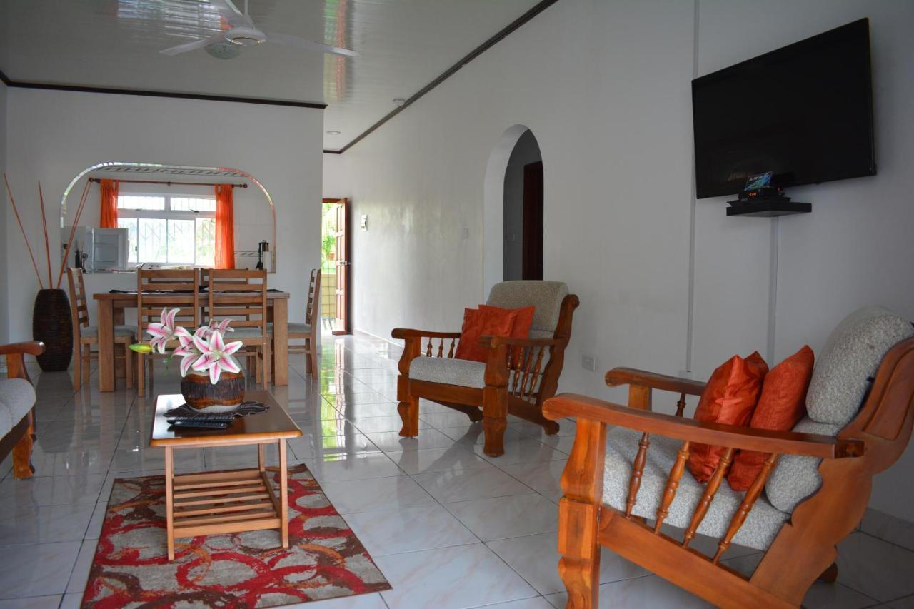 Leo'S Petit Villa Annex Praslin Dış mekan fotoğraf