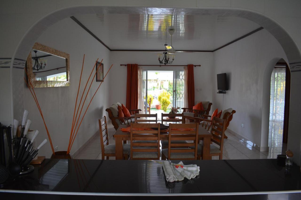Leo'S Petit Villa Annex Praslin Dış mekan fotoğraf